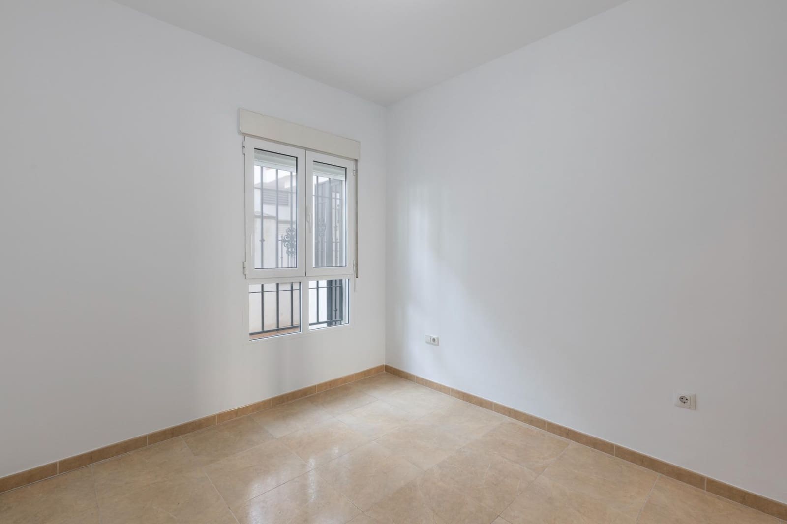 2 bedroom Flat for sale in Alhendin - € 165,000 (Ref: 9719882)