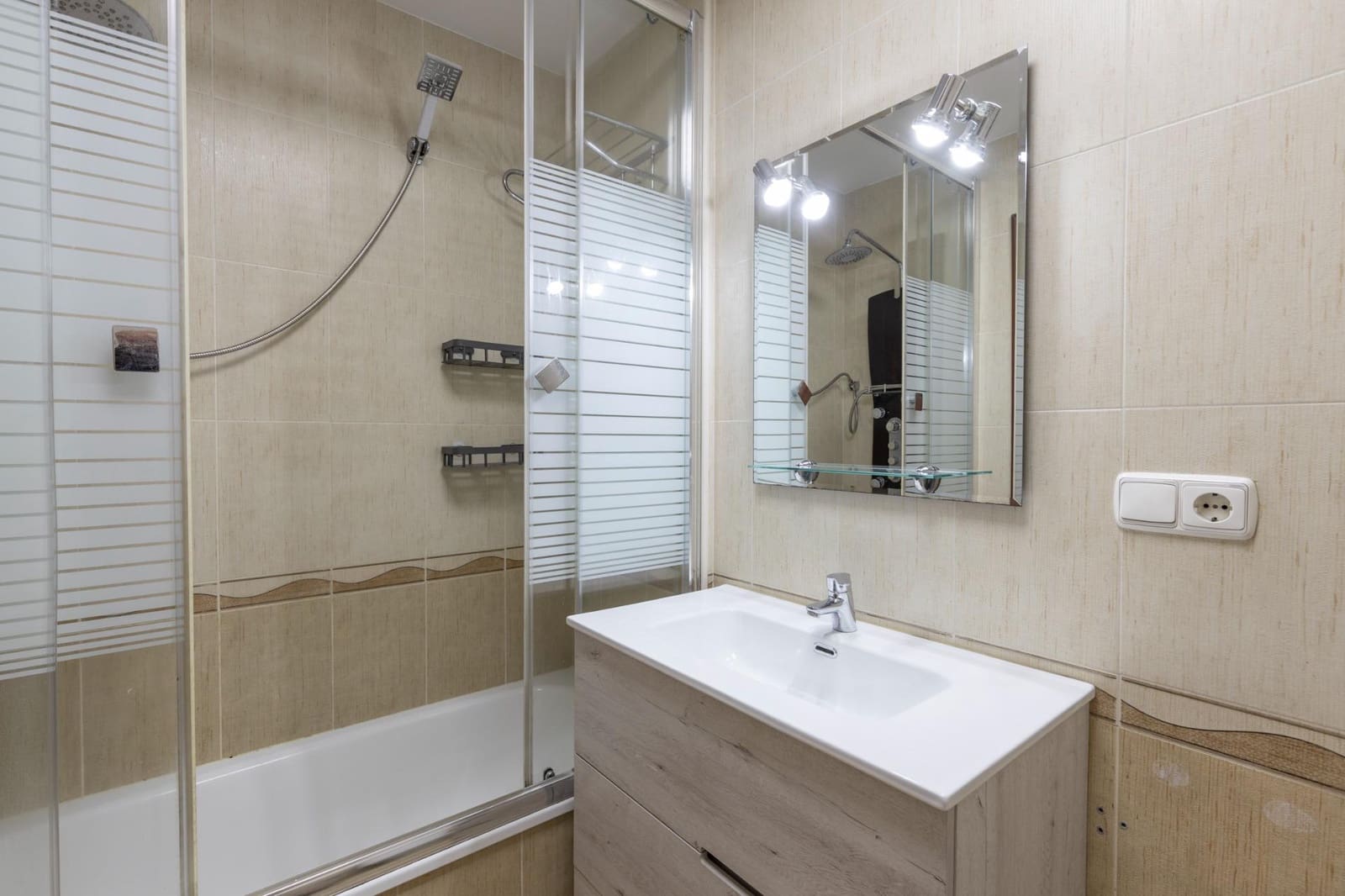 2 bedroom Flat for sale in Alhendin - € 165,000 (Ref: 9719882)