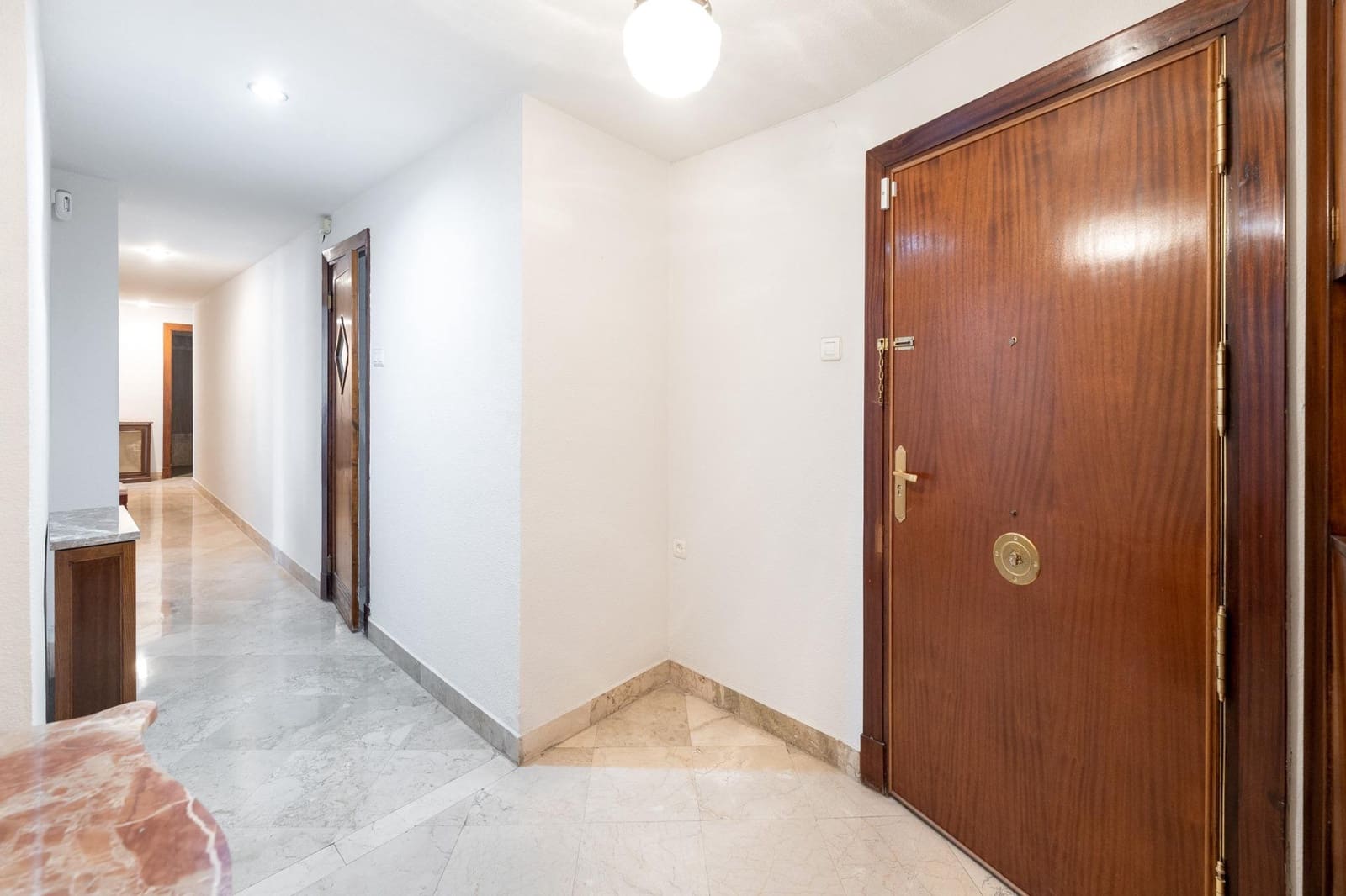 4 bedroom Flat for sale in Granada city - € 419,000 (Ref: 9719883)