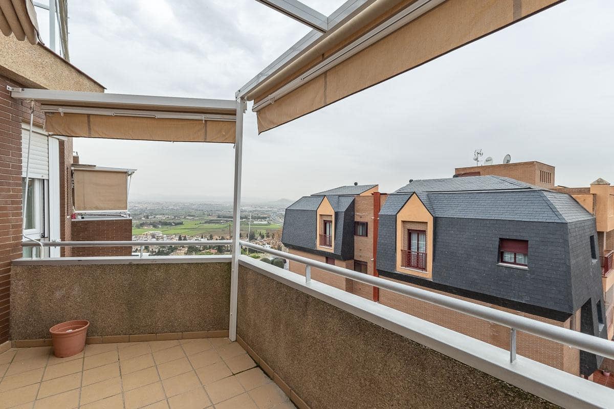 3 bedroom Penthouse for sale in Granada city with pool garage - € 397,500 (Ref: 9719884)