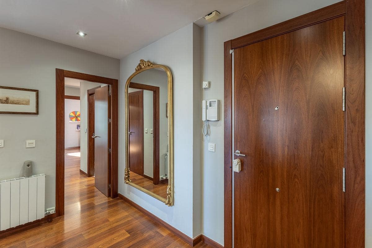 4 chambre Appartement à vendre à Grenade ville avec piscine garage - 540 000 € (Ref: 9726617)