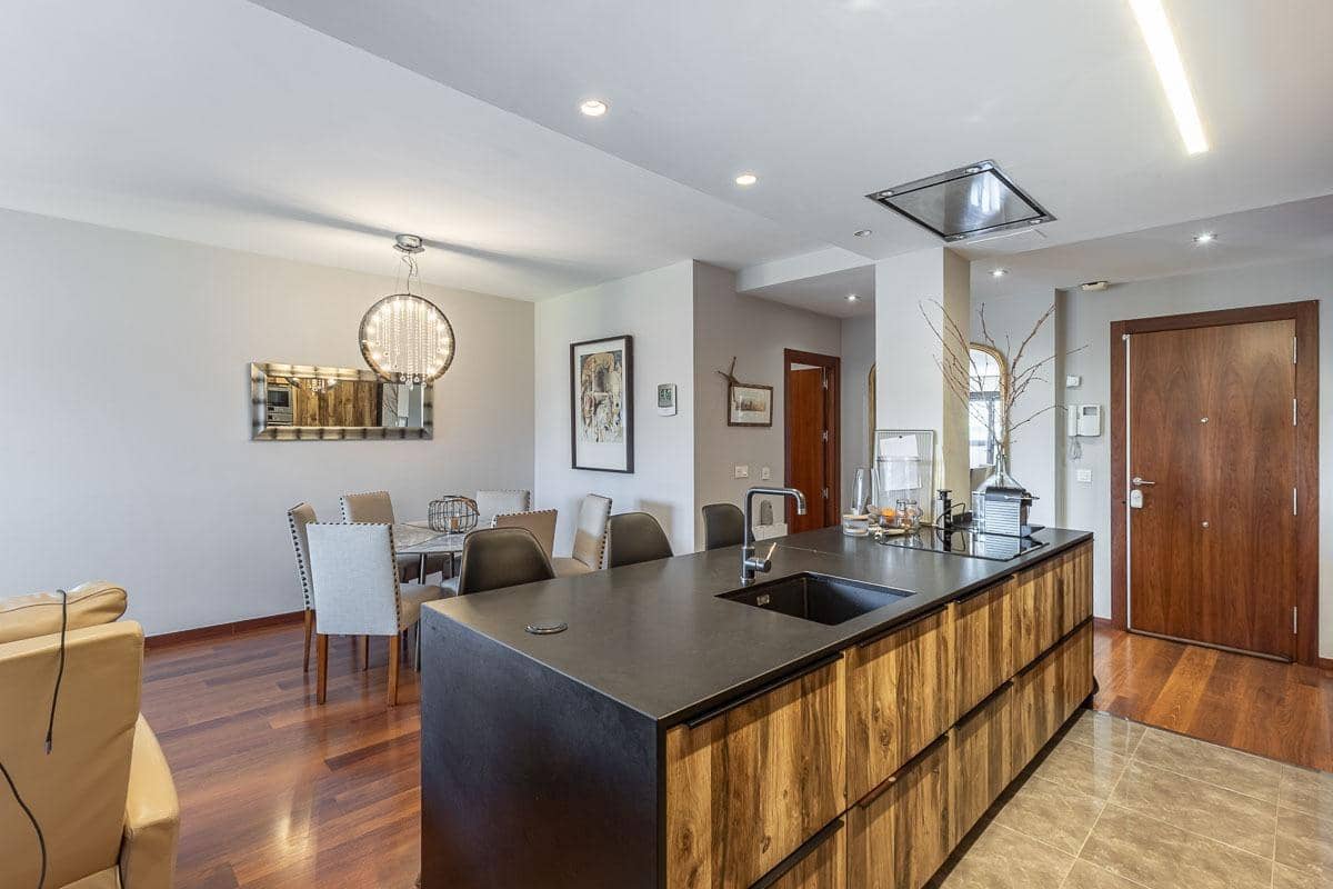 4 camera da letto Appartamento in vendita in Granada citta con piscina garage - 540.000 € (Rif: 9726618)