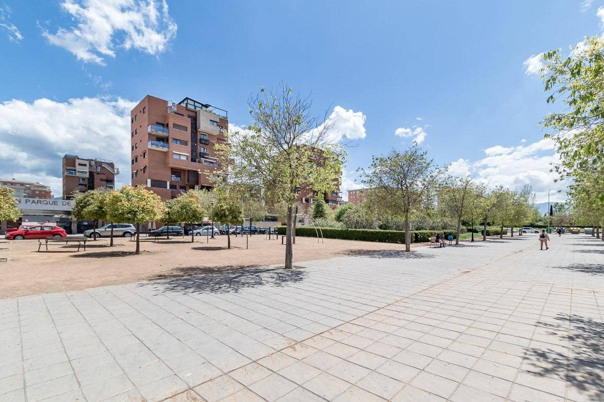 4 camera da letto Appartamento in vendita in Granada citta con piscina garage - 540.000 € (Rif: 9726618)