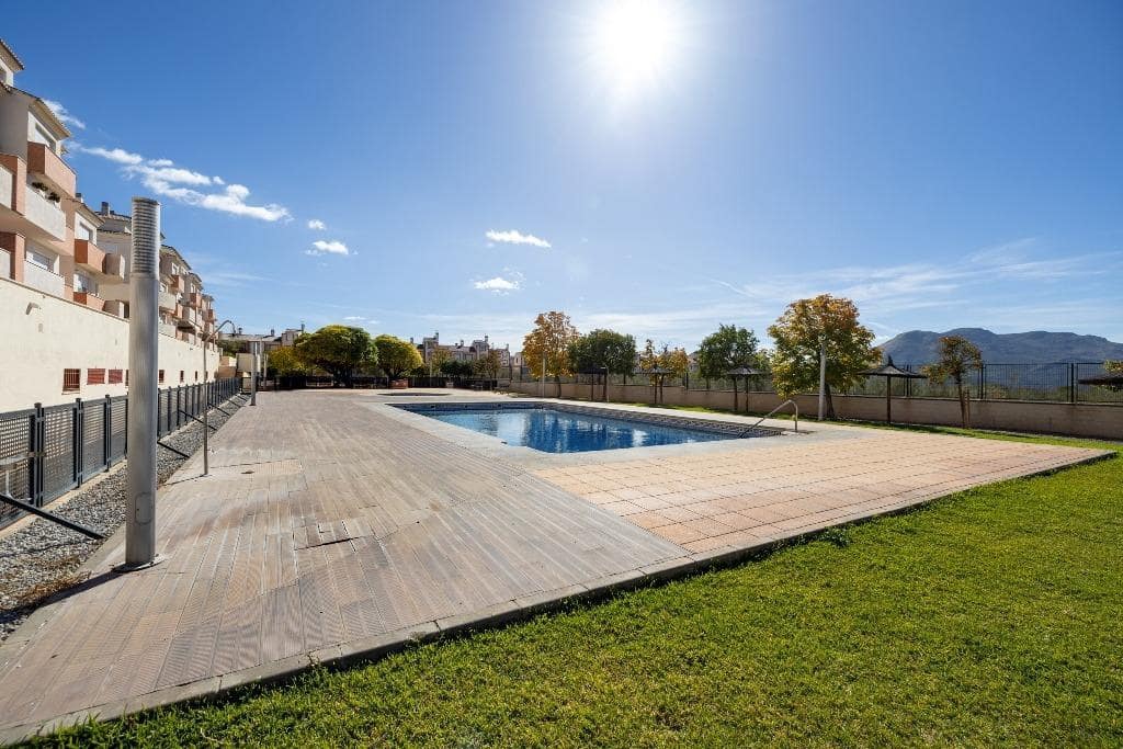 3 bedroom Flat for sale in Atarfe with pool garage - € 199,500 (Ref: 9726619)