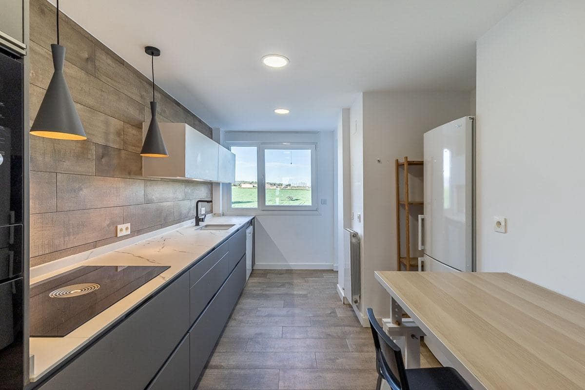 3 bedroom Flat for sale in Atarfe with pool garage - € 199,500 (Ref: 9726619)