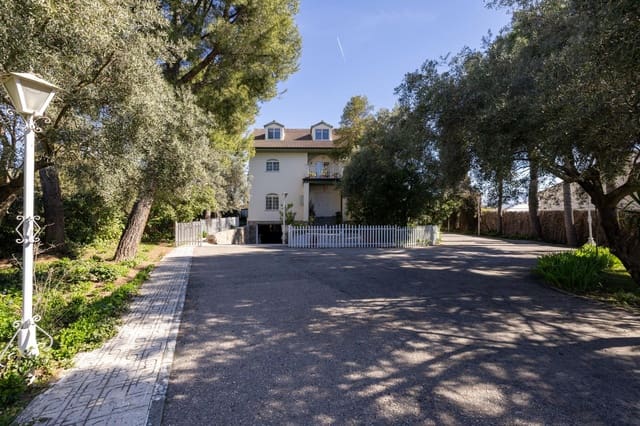 7 slaapkamer Villa te koop in Atarfe met zwembad garage - € 695.000 (Ref: 9726620)