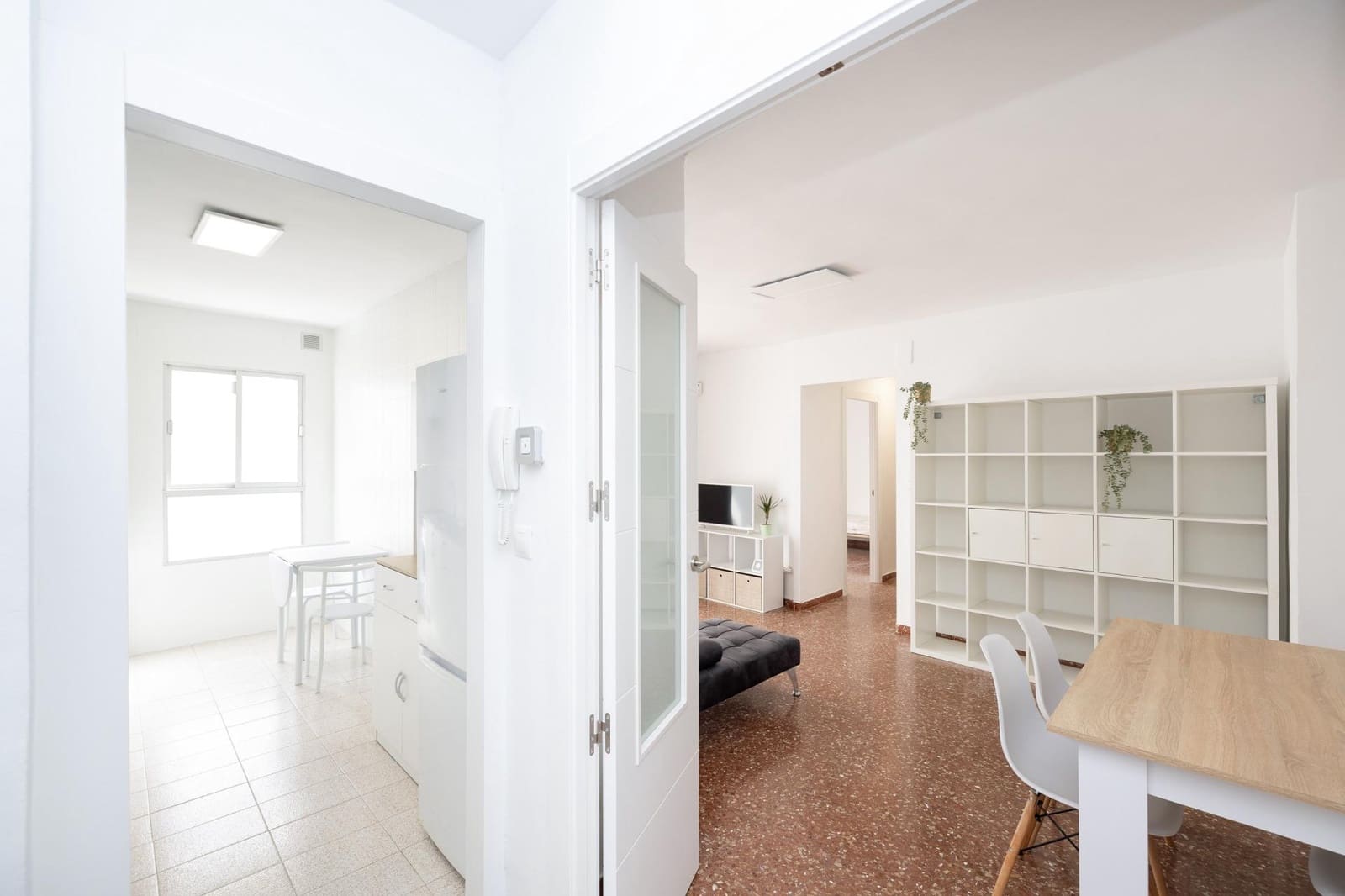 3 bedroom Flat for sale in Granada city with garage - € 130,000 (Ref: 9732066)