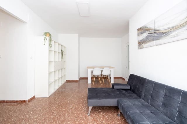 3 soveværelse Lejlighed til salg i Granada by med garage - € 130.000 (Ref: 9732066)