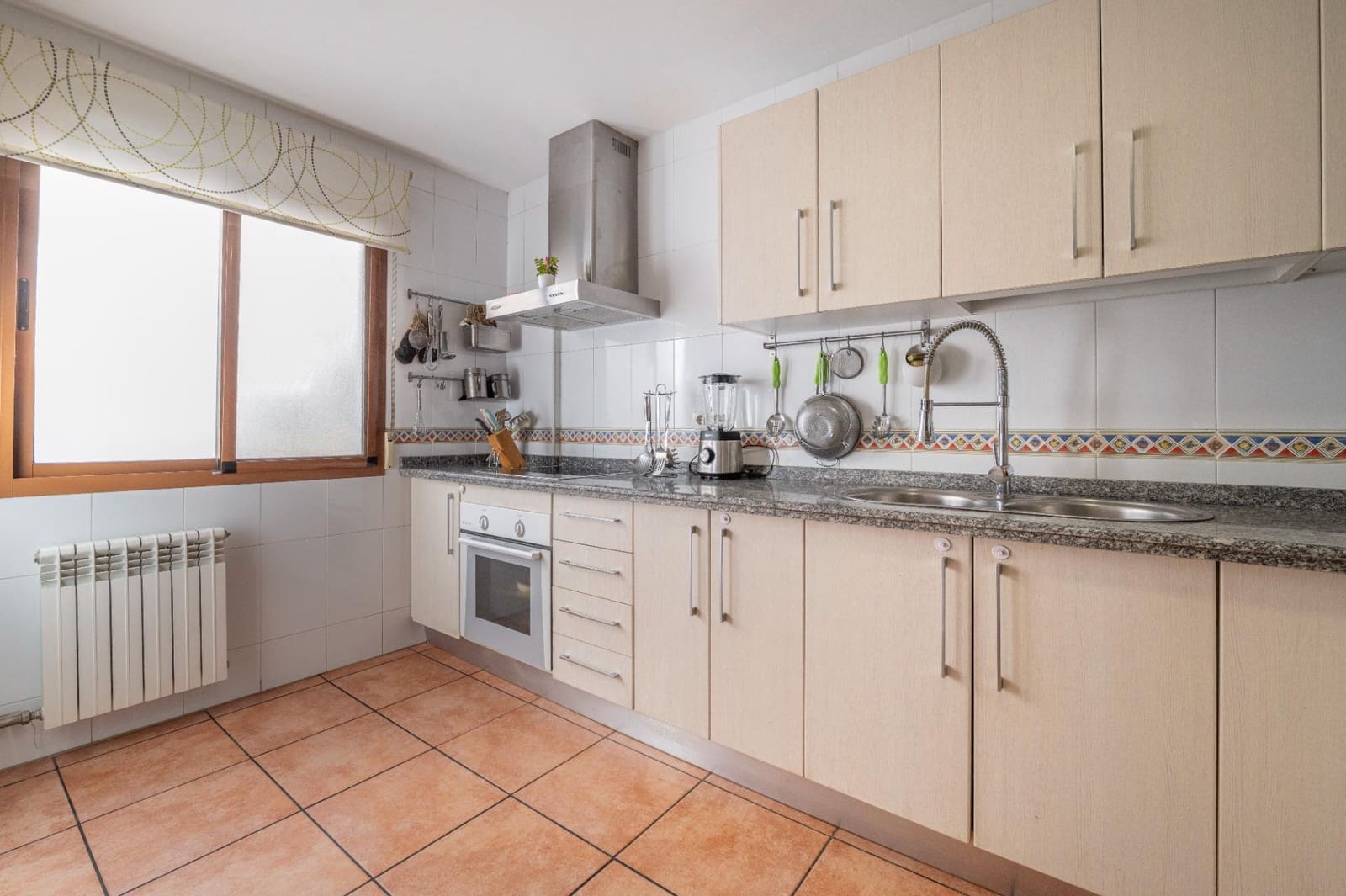 4 slaapkamer Huis te koop in Viznar met zwembad garage - € 214.900 (Ref: 9733860)