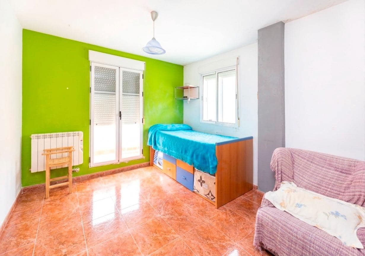 3 bedroom Terraced Villa for sale in Cenes de la Vega with garage - € 215,000 (Ref: 9735551)