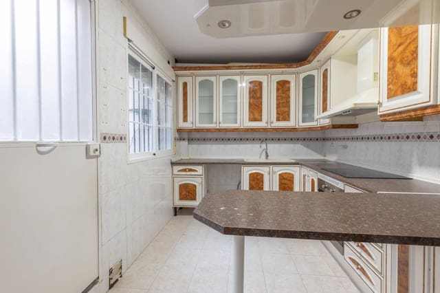 3 camera da letto Villetta a Schiera in vendita in Maracena con garage - 279.900 € (Rif: 9735552)