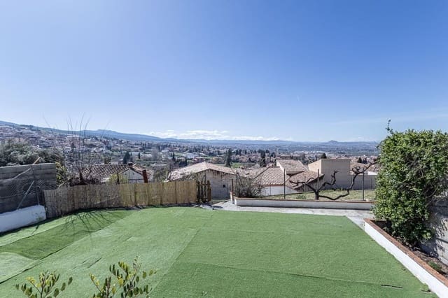 Chalet de 4 habitaciones en Monachil en venta con garaje - 315.000 € (Ref: 9738530)