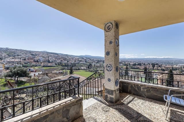 Chalet de 4 habitaciones en Monachil en venta con garaje - 315.000 € (Ref: 9738530)