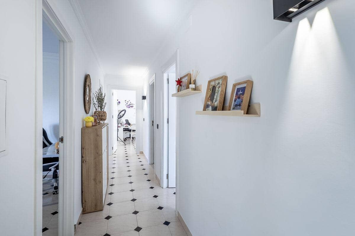 Chalet de 4 habitaciones en Monachil en venta con garaje - 315.000 € (Ref: 9738530)