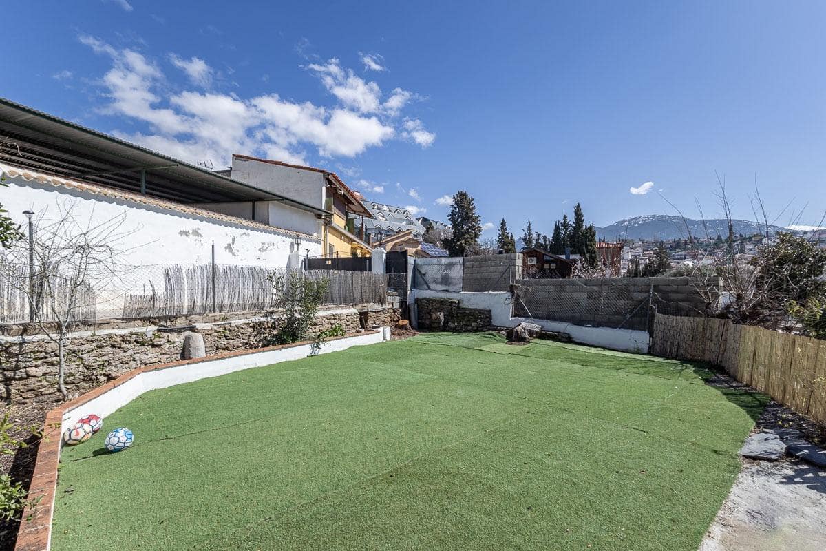 Chalet de 4 habitaciones en Monachil en venta con garaje - 315.000 € (Ref: 9738530)