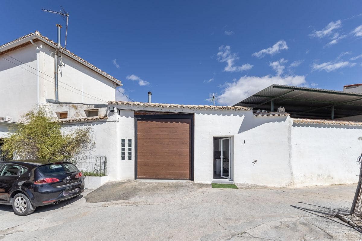 Chalet de 4 habitaciones en Monachil en venta con garaje - 315.000 € (Ref: 9738530)