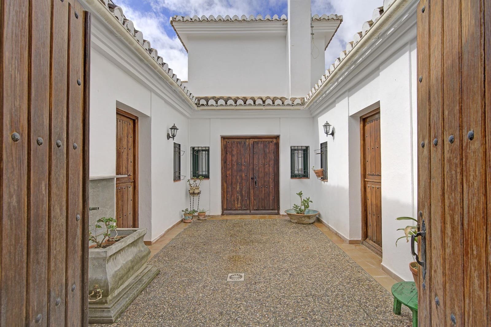 Finca/Casa Rural de 4 habitaciones en Granada ciudad en venta con garaje - 599.900 € (Ref: 9743107)