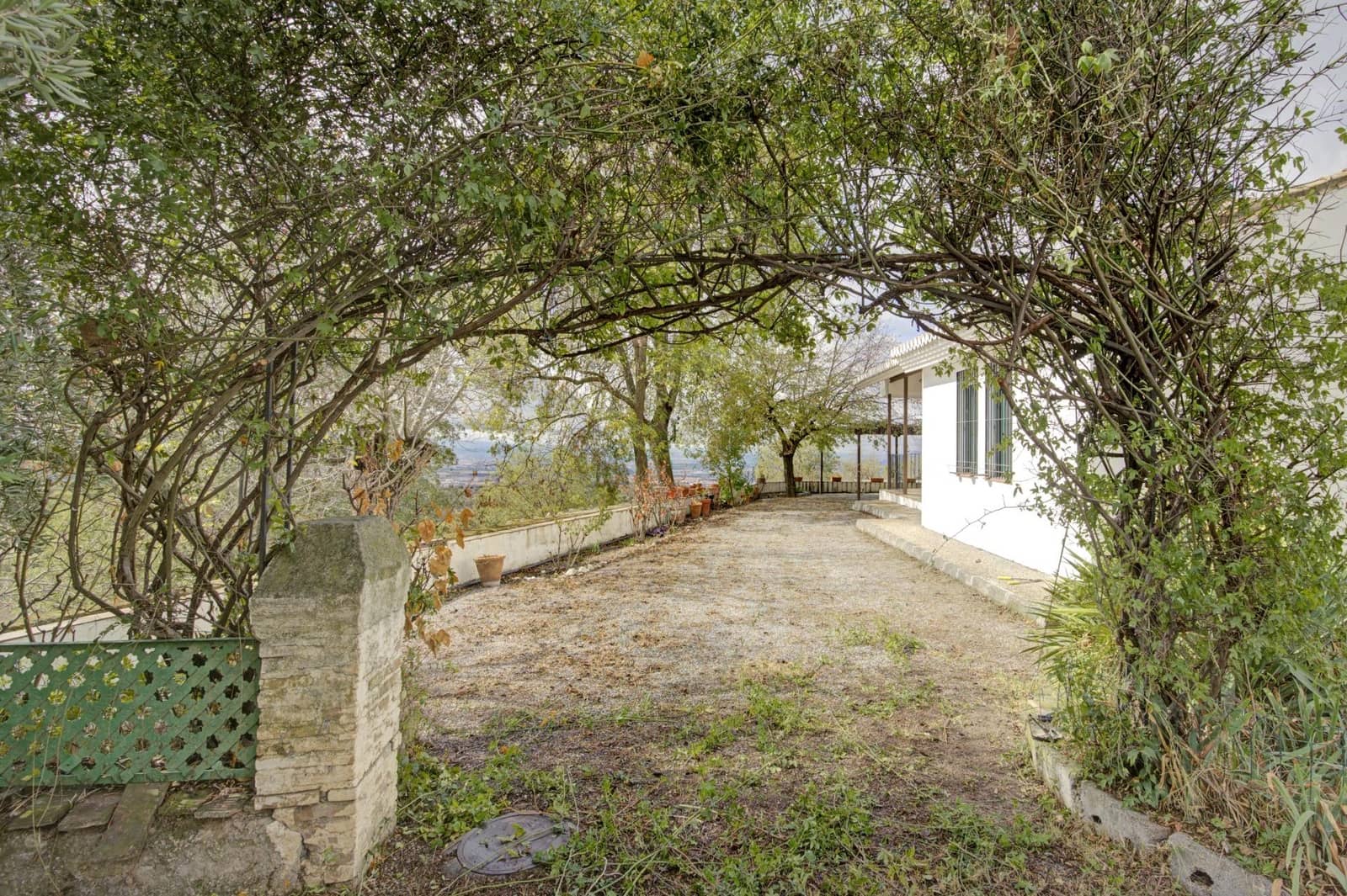 Finca/Casa Rural de 4 habitaciones en Granada ciudad en venta con garaje - 599.900 € (Ref: 9743107)