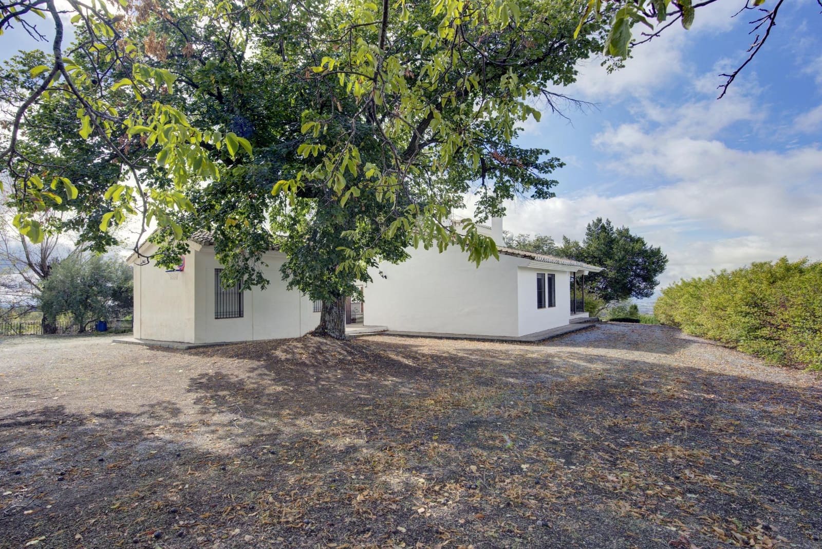 Finca/Casa Rural de 4 habitaciones en Granada ciudad en venta con garaje - 599.900 € (Ref: 9743107)