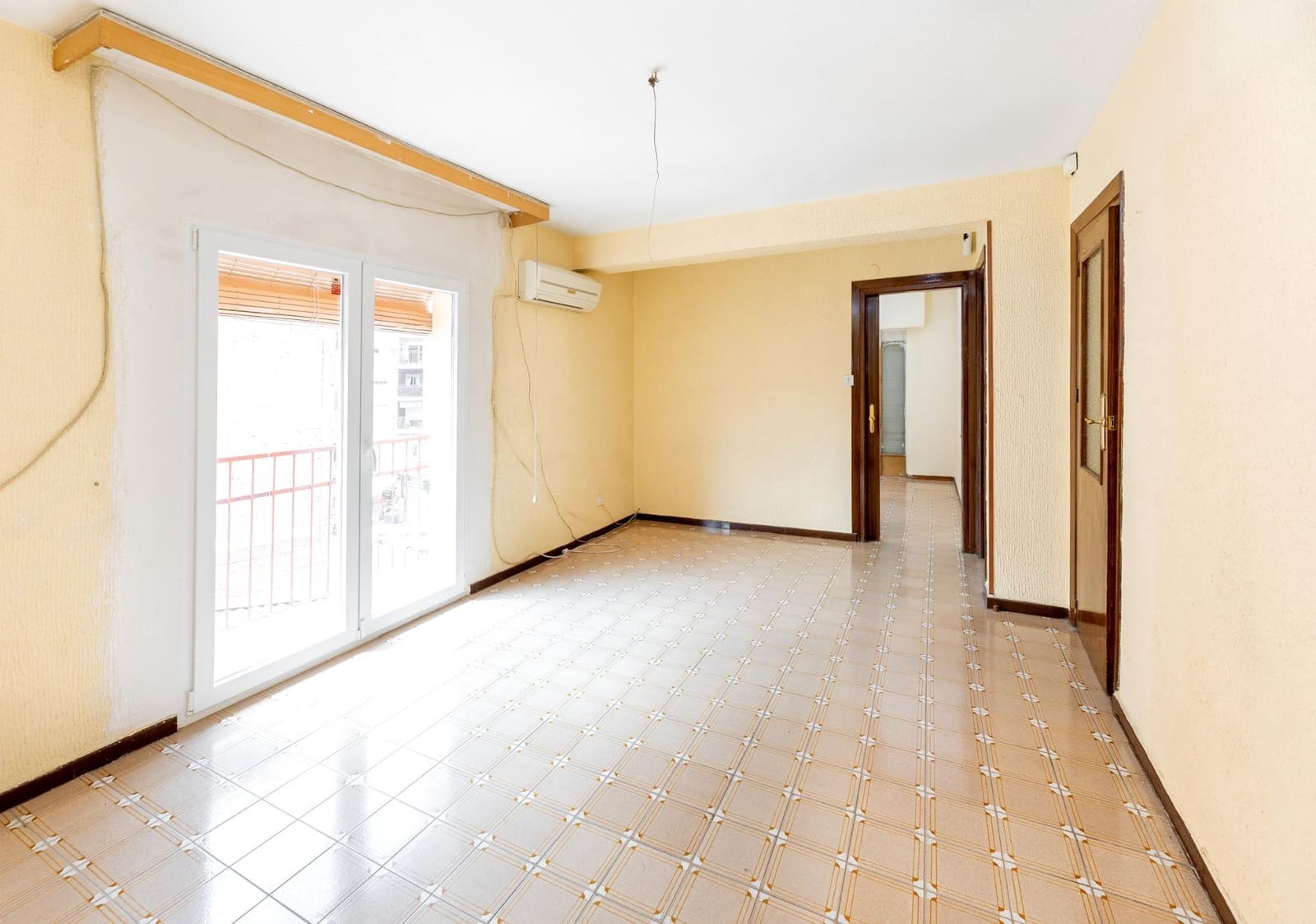 3 sovrum Lägenhet till salu i Granada stad - 165 000 € (Ref: 9747873)