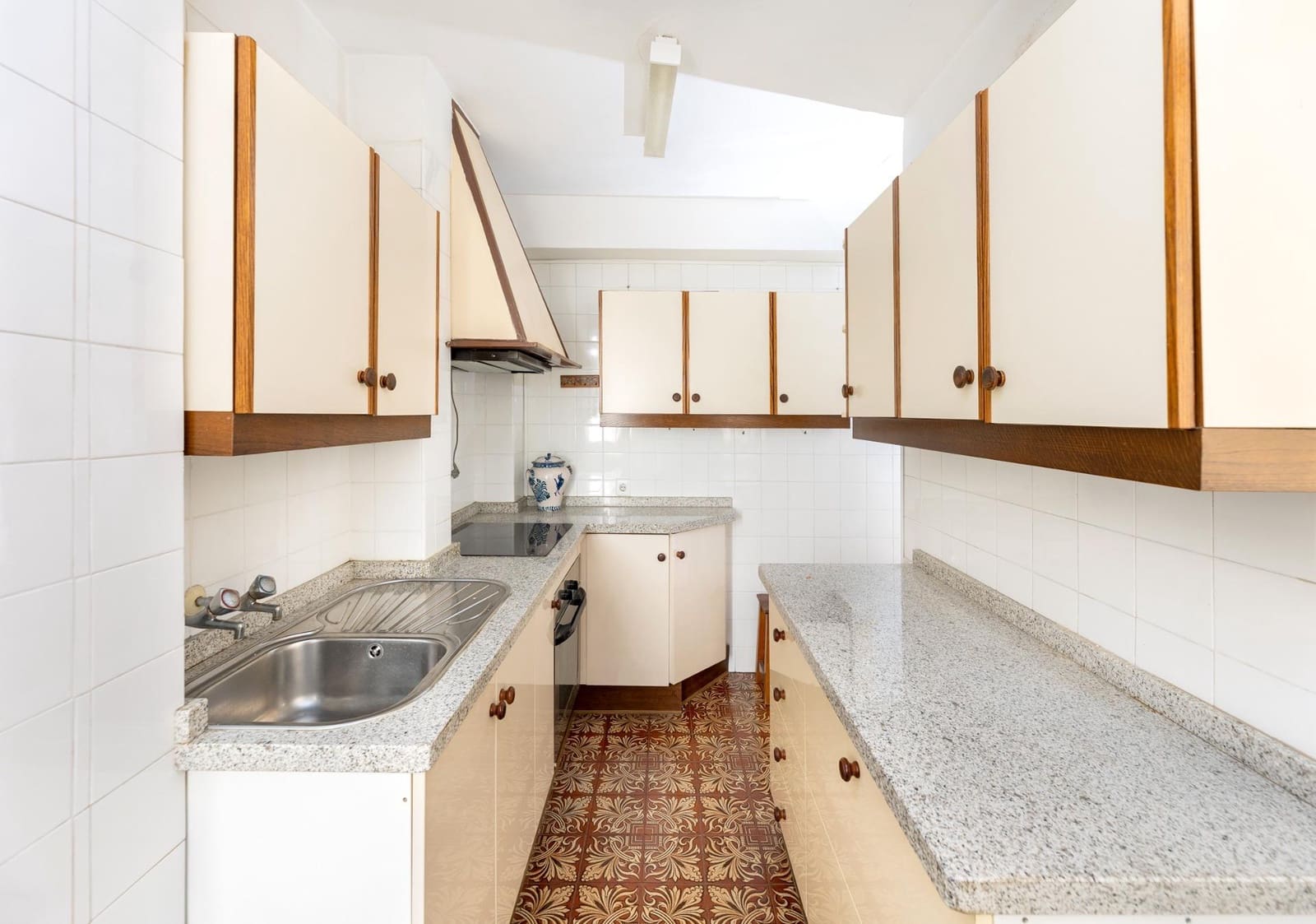 3 sovrum Lägenhet till salu i Granada stad - 165 000 € (Ref: 9747873)