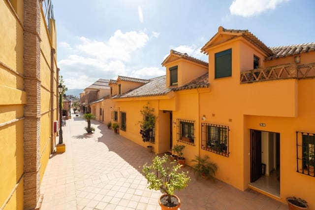 5 bedroom Terraced Villa for sale in Carretera de la Sierra, Granada city with pool garage - € 540,000 (Ref: 9747874)