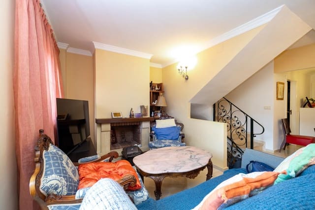 5 bedroom Terraced Villa for sale in Carretera de la Sierra, Granada city with pool garage - € 540,000 (Ref: 9747874)