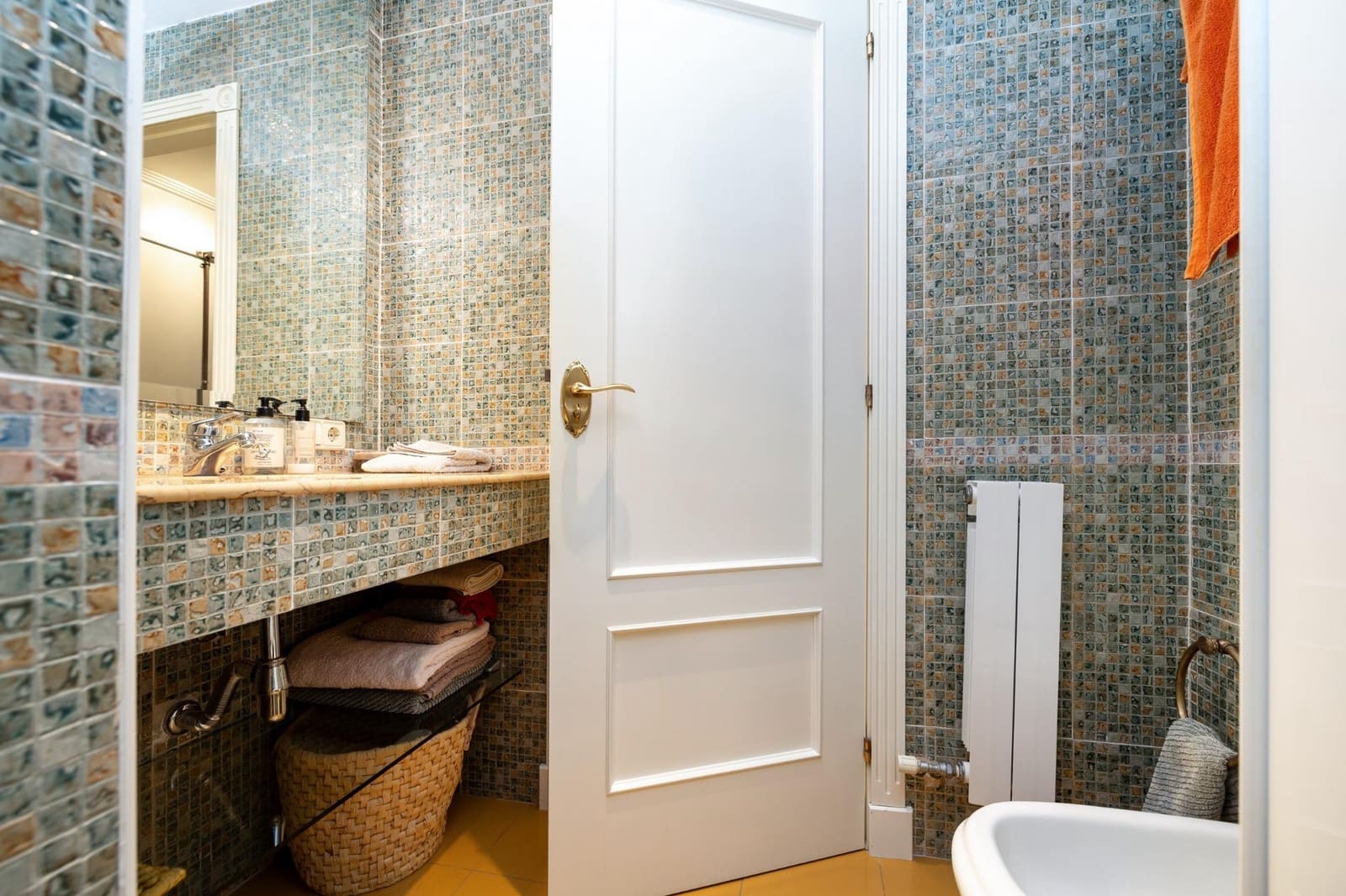 5 bedroom Terraced Villa for sale in Granada city with pool garage - € 540,000 (Ref: 9747874)