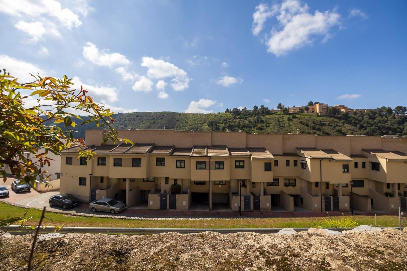 5 bedroom Terraced Villa for sale in Granada city with pool garage - € 540,000 (Ref: 9747874)