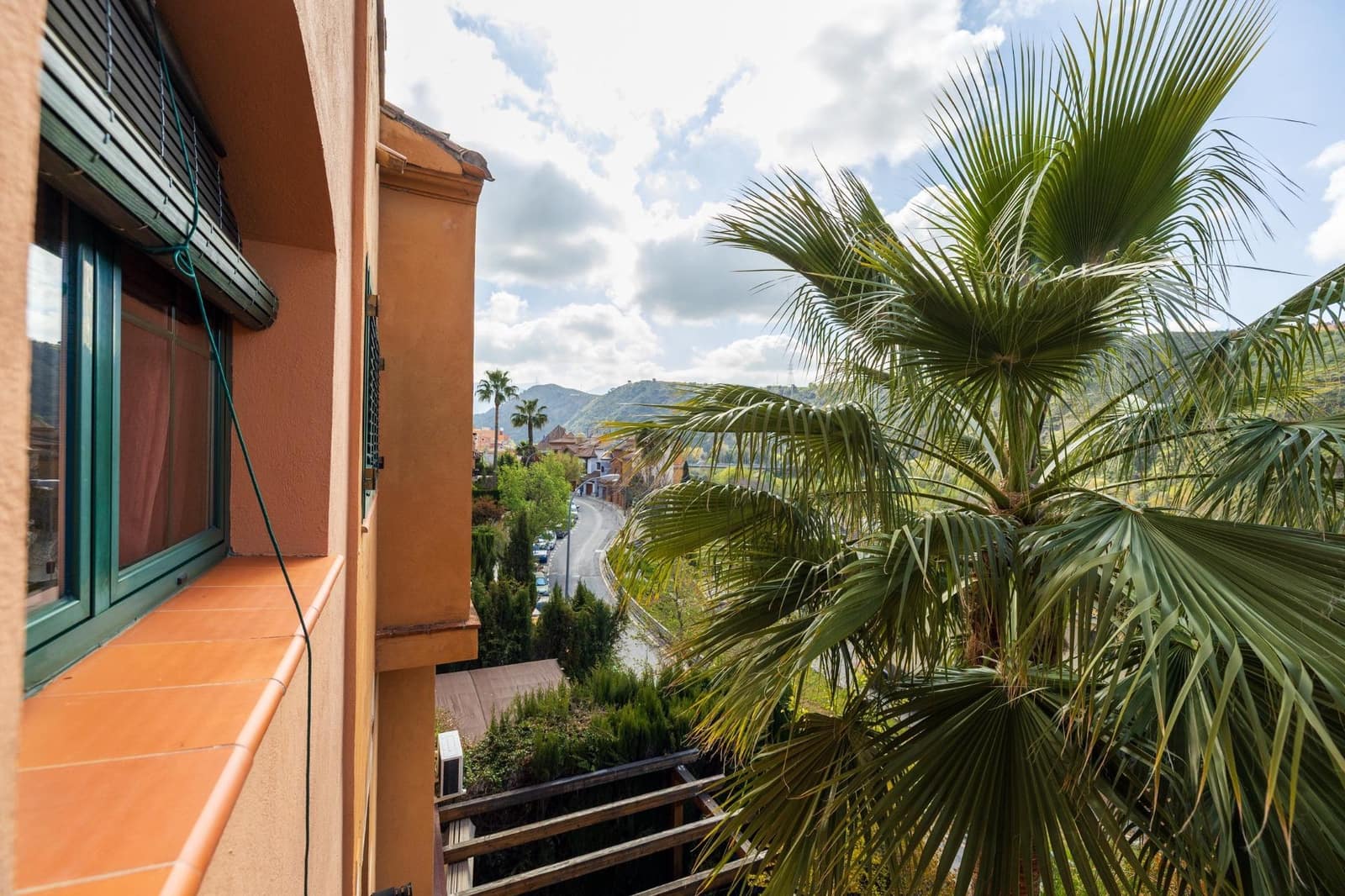 5 bedroom Terraced Villa for sale in Granada city with pool garage - € 540,000 (Ref: 9747874)