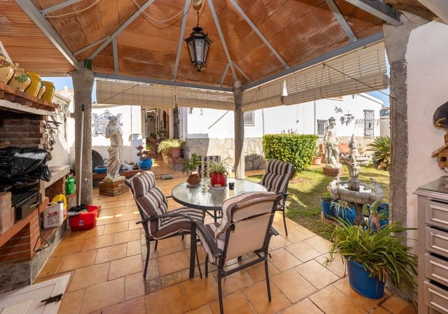 5 sypialnia Willa na sprzedaż w Albolote z basenem - 300 000 € (Ref: 9747875)