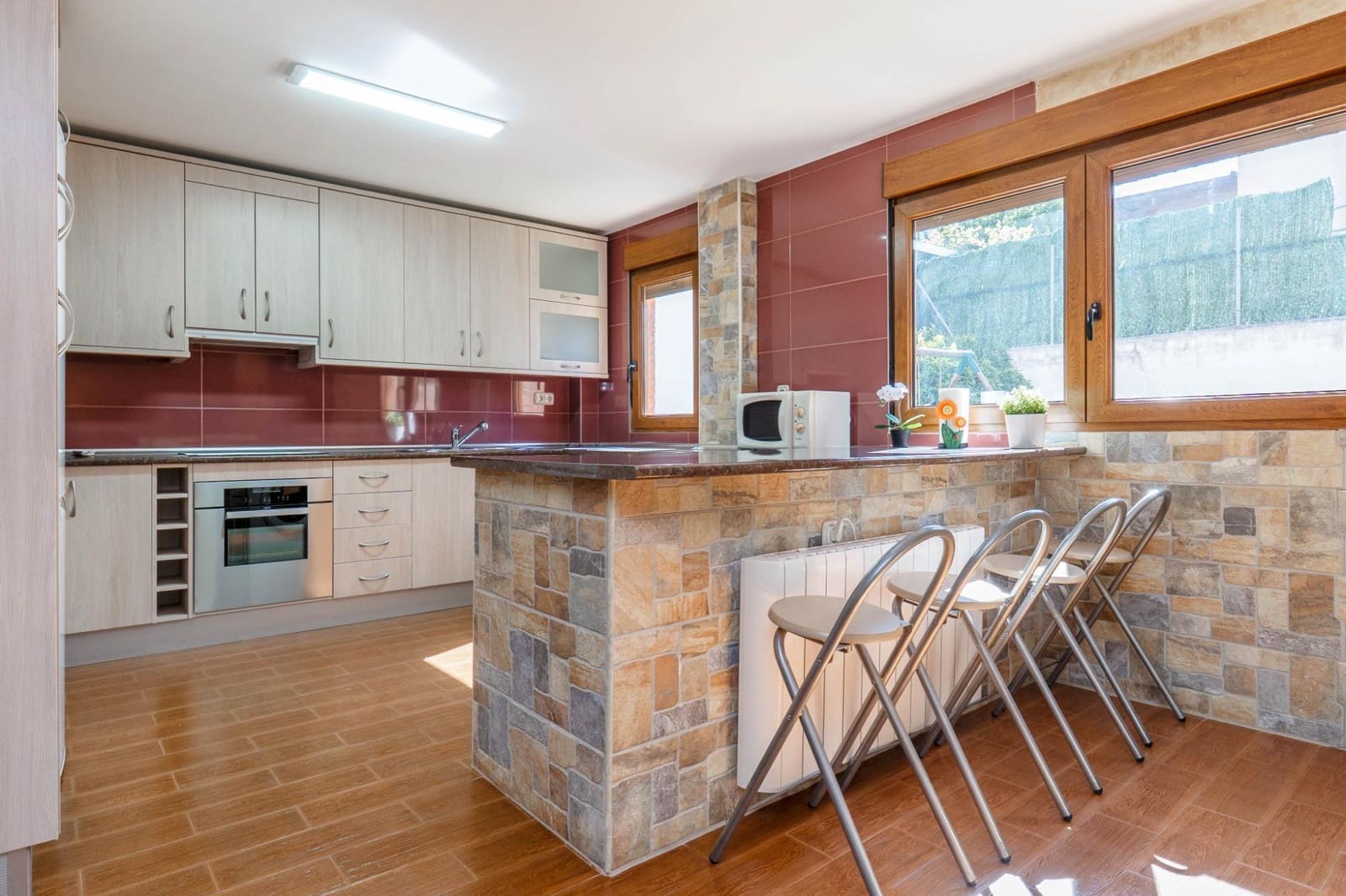 6 soveværelse Villa til salg i Peligros med garage - € 415.000 (Ref: 9751985)