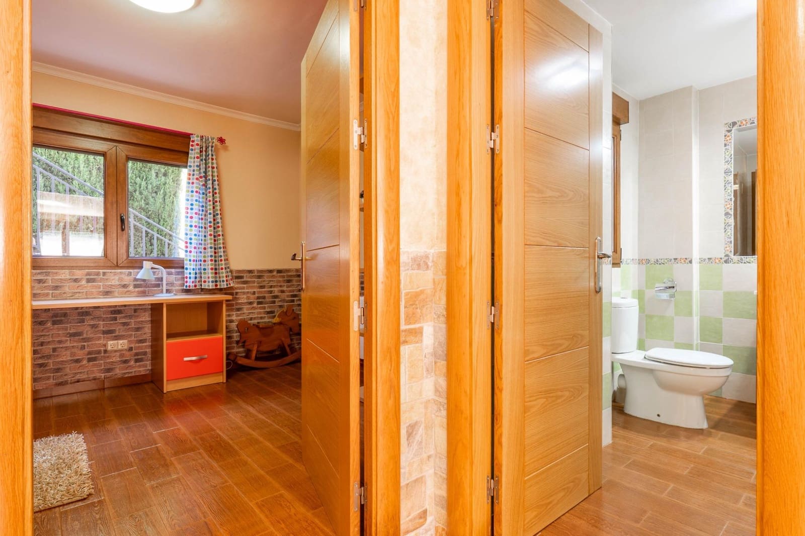 6 soveværelse Villa til salg i Peligros med garage - € 415.000 (Ref: 9751985)