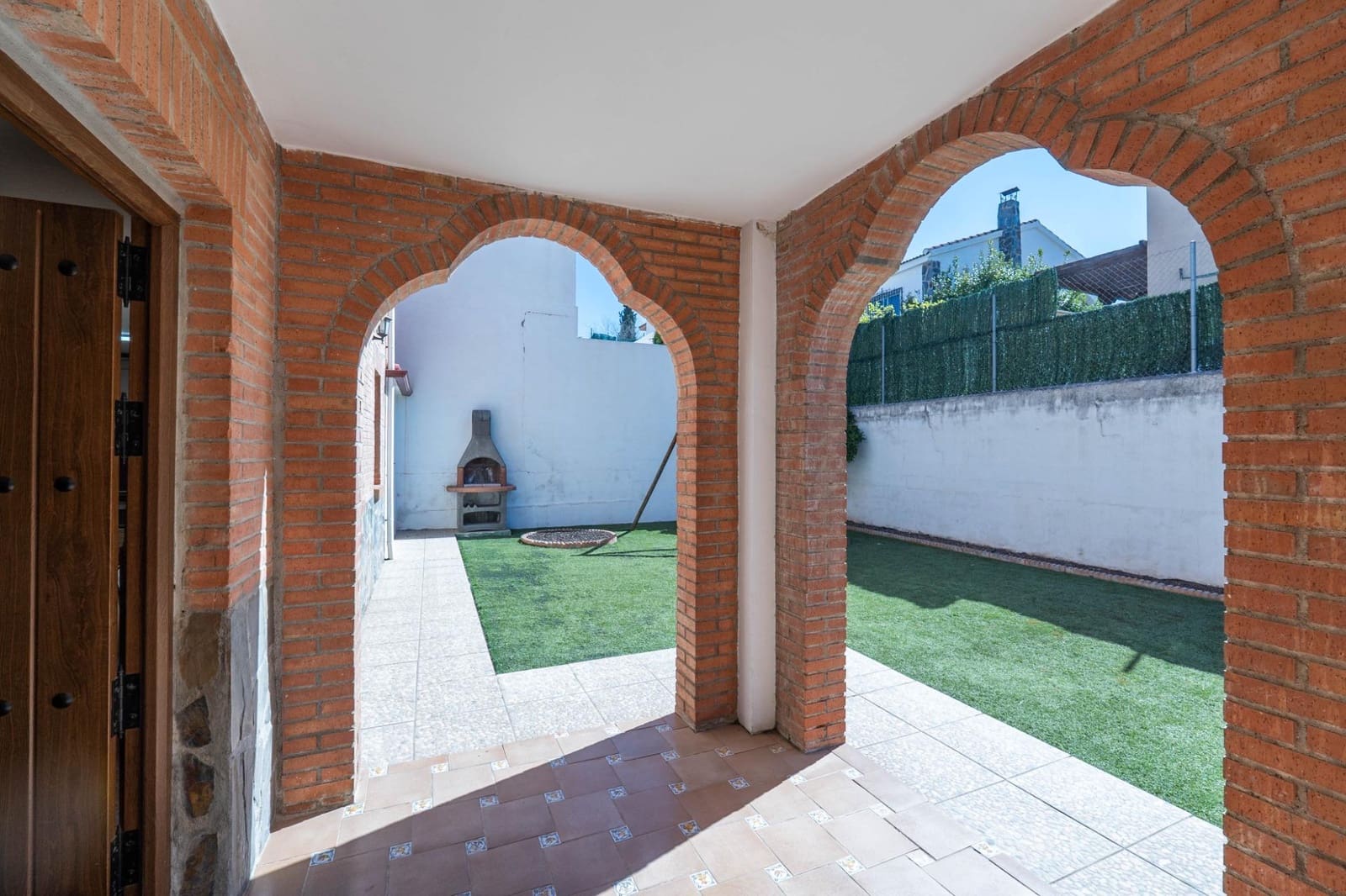 6 soveværelse Villa til salg i Peligros med garage - € 415.000 (Ref: 9751985)