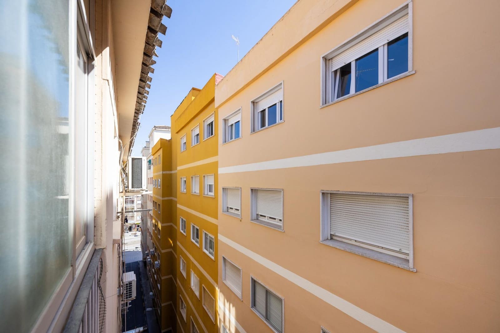 3 sovrum Lägenhet till salu i Granada stad - 219 000 € (Ref: 9755621)