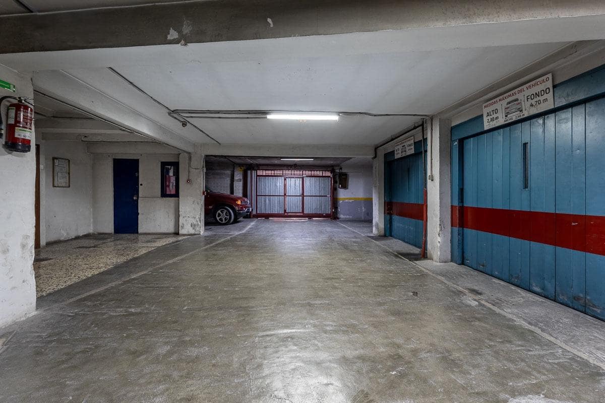 Garage for sale in Granada city - € 45,000 (Ref: 9761952)