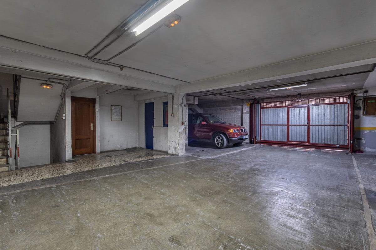 Garage for sale in Granada city - € 45,000 (Ref: 9761952)