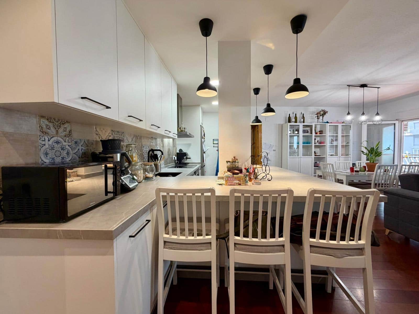 4 slaapkamer Flat te koop in Granada stad - € 449.000 (Ref: 9770611)