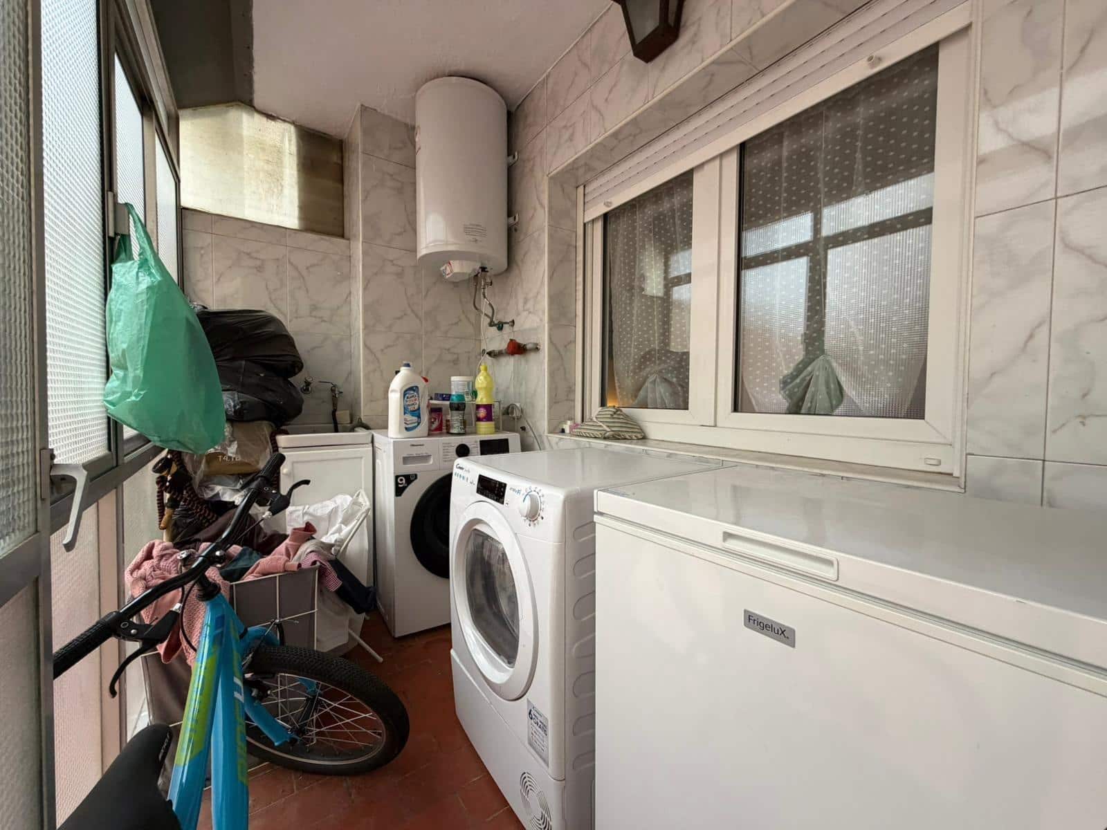 4 slaapkamer Flat te koop in Granada stad - € 449.000 (Ref: 9770611)