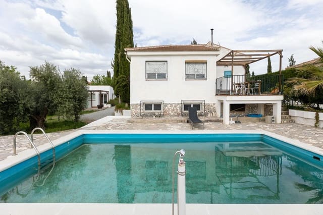 8 makuuhuone Maalaistalo myytävänä paikassa Las Gabias mukana uima-altaan - 245 000 € (Ref: 9770612)