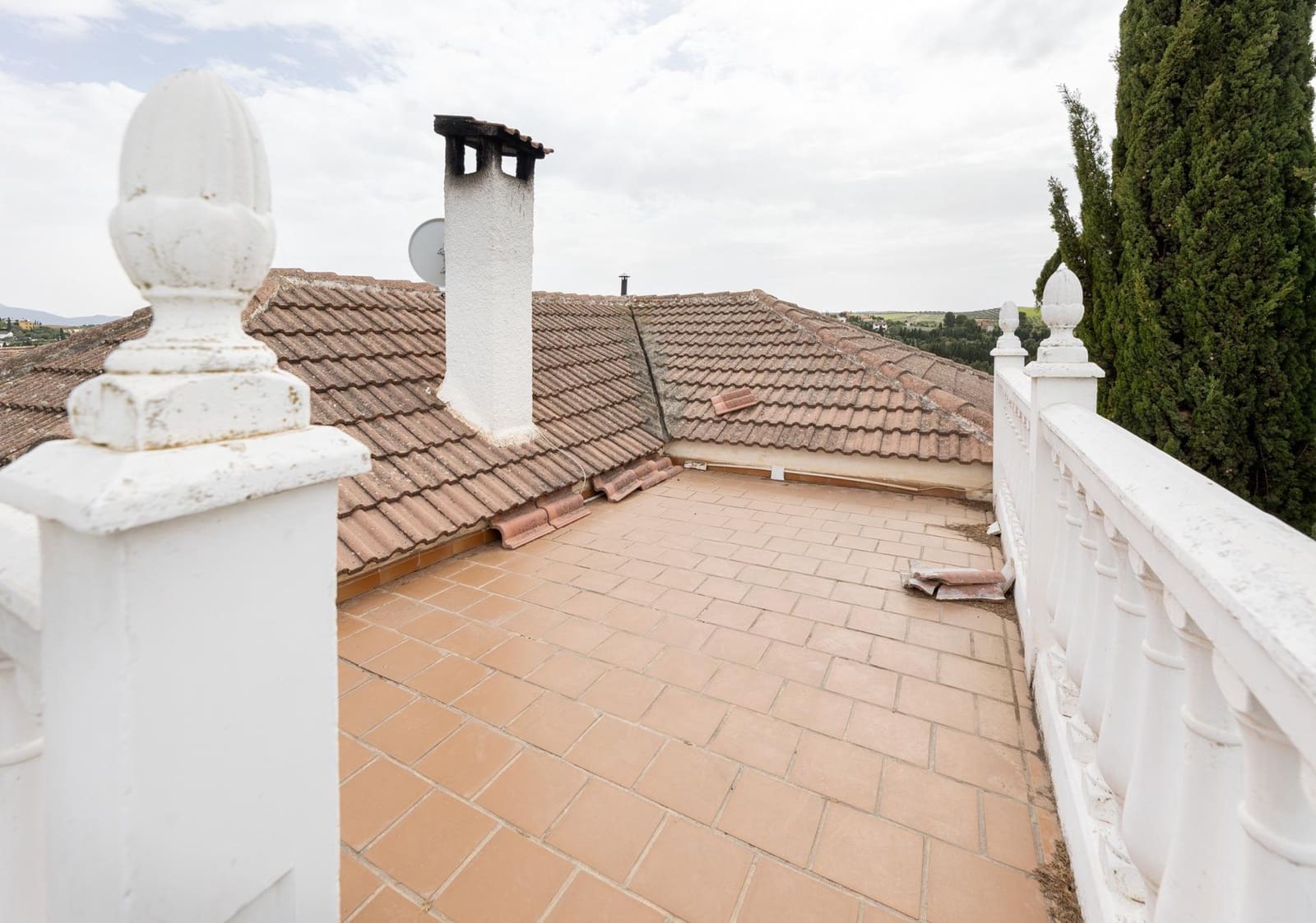 8 makuuhuone Maalaistalo myytävänä paikassa Las Gabias mukana uima-altaan - 245 000 € (Ref: 9770612)