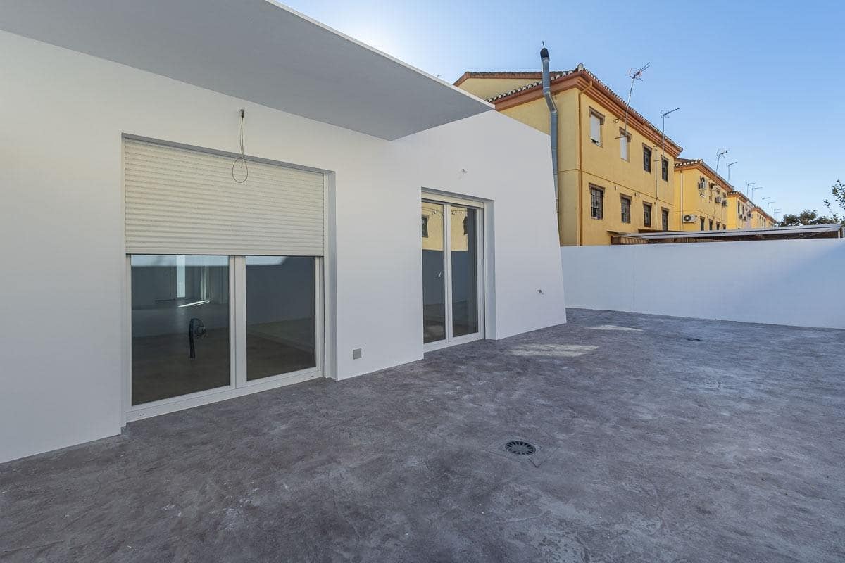 3 makuuhuone Rivitalo myytävänä paikassa Belicena mukana 
autotalli - 270 000 € (Ref: 9773021)