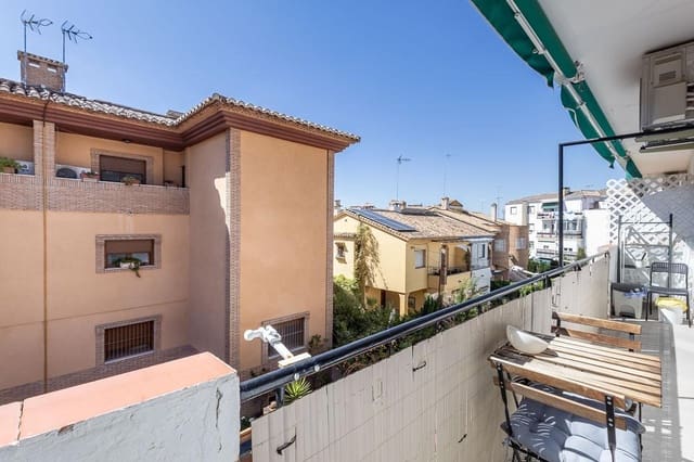 2 sovrum Lägenhet till salu i Granada stad - 240 000 € (Ref: 9778084)