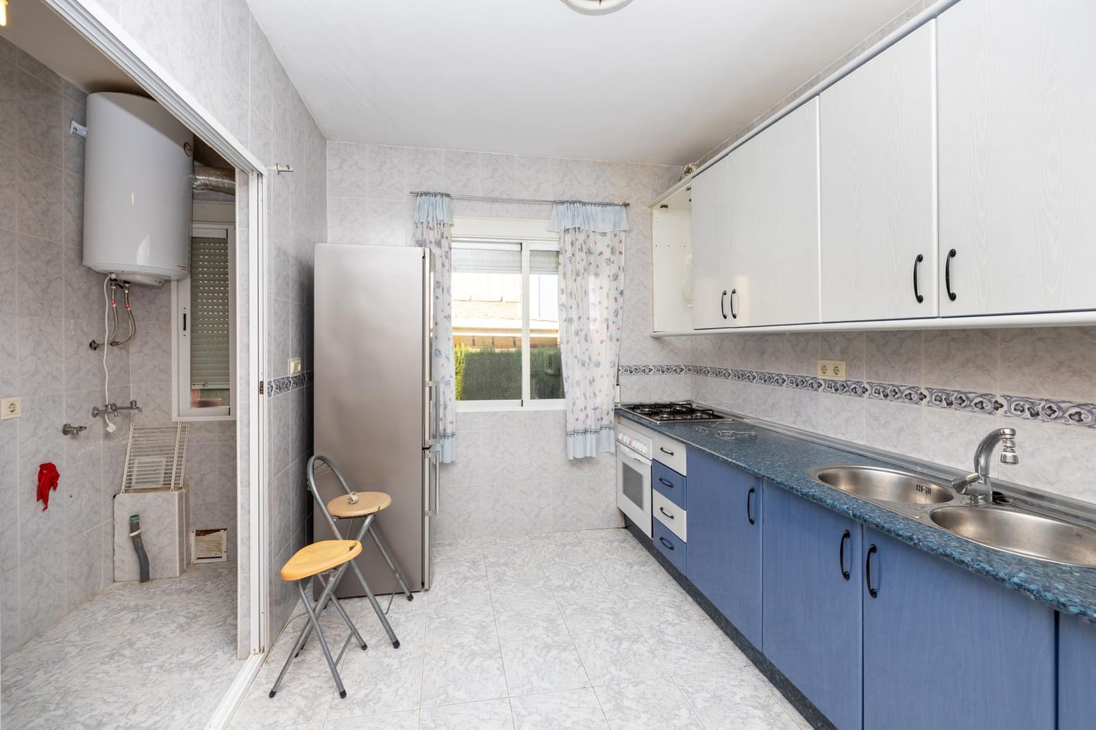 5 sypialnia Willa na sprzedaż w Otura z basenem garażem - 420 000 € (Ref: 9780515)