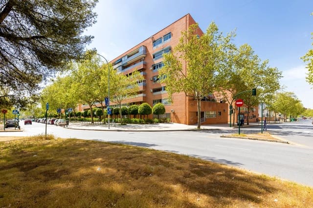 3 makuuhuone Asunto myytävänä paikassa Granada kaupunki mukana 
autotalli - 215 000 € (Ref: 9783110)