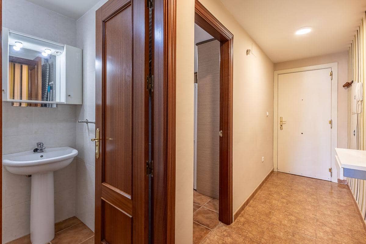Piso de 2 habitaciones en Atarfe en venta con garaje - 169.000 € (Ref: 9794566)