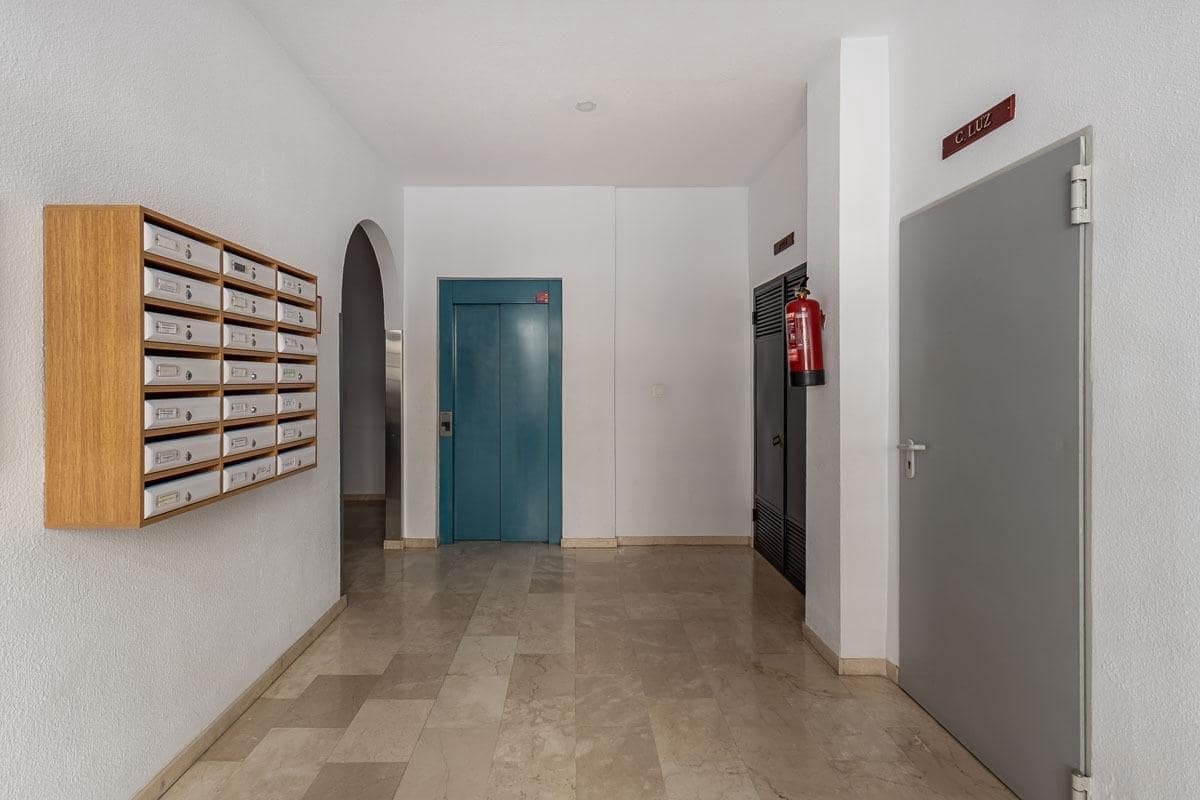 Piso de 2 habitaciones en Atarfe en venta con garaje - 169.000 € (Ref: 9794566)