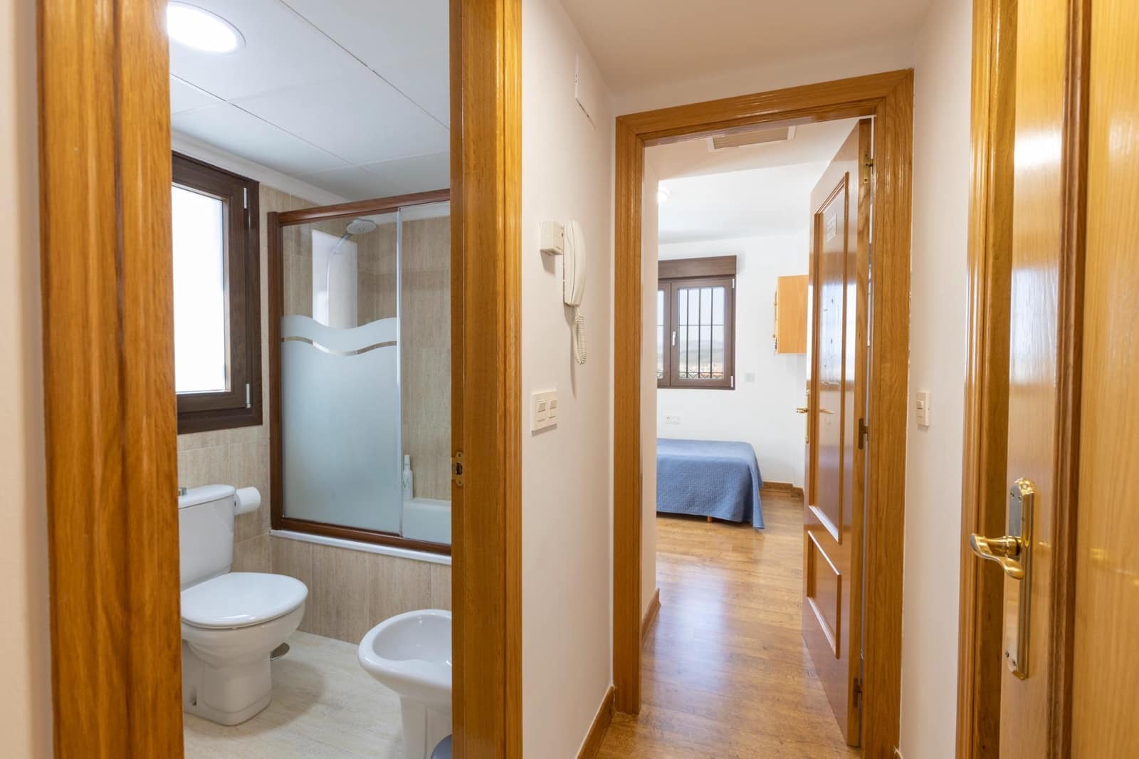 4 Zimmer Villa zu verkaufen in La Zubia mit Pool Garage - 360.000 € (Ref: 9807928)