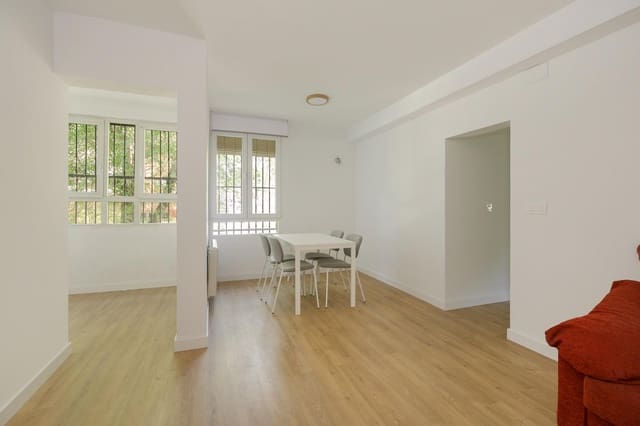 4 bedroom Flat for sale in Granada city - € 125,000 (Ref: 9807929)