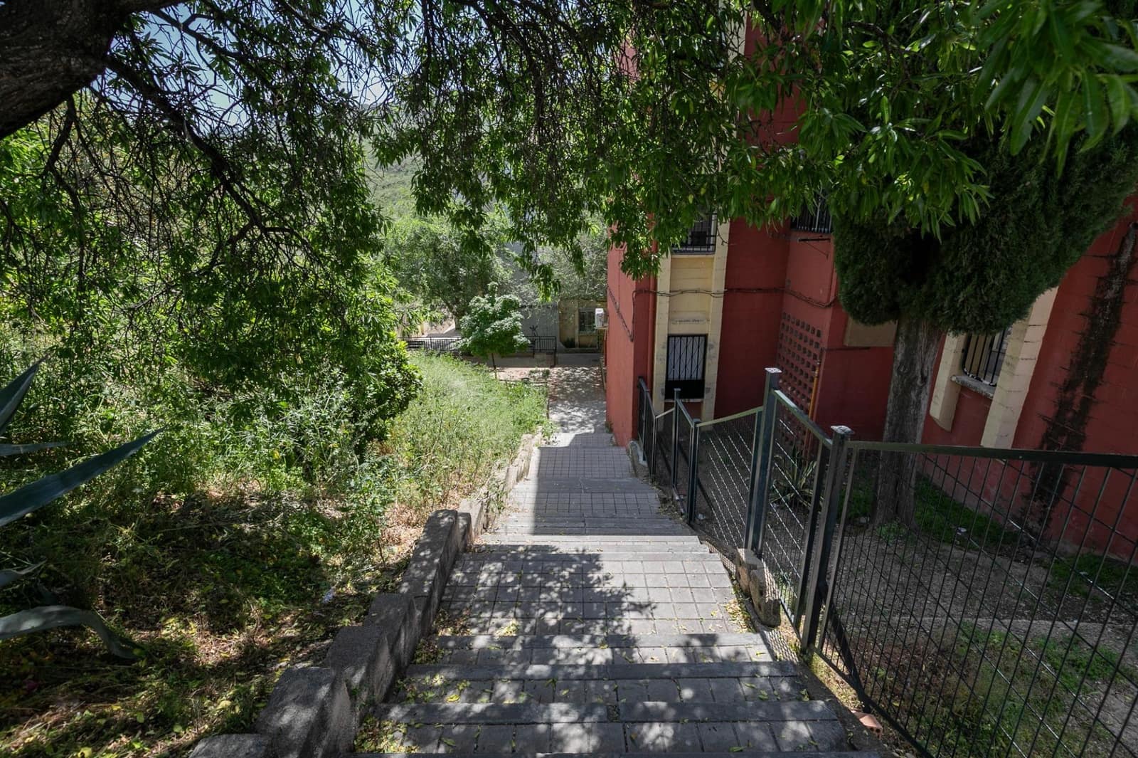 4 bedroom Flat for sale in Granada city - € 125,000 (Ref: 9807929)